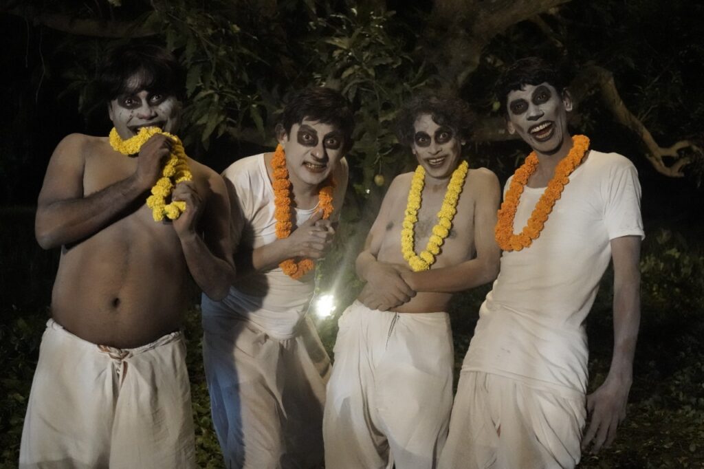 Bengali cinema, comedy, horror, Kanchan Mallick, khoraj mukherjee, new film, tollywood ghosh alert