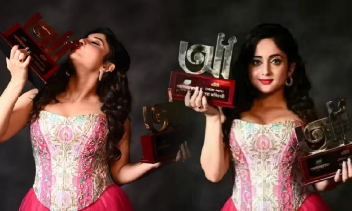 Tollywood, actress, Soumitrisha Kundu, entertainment web series, OTT, Kalratri, টলিউড অভিনেত্রী, ওয়েব সিরিজ, কালরাত্রি, বিনোদন, সৌমিতৃষা কুন্ডু, ওটিটি