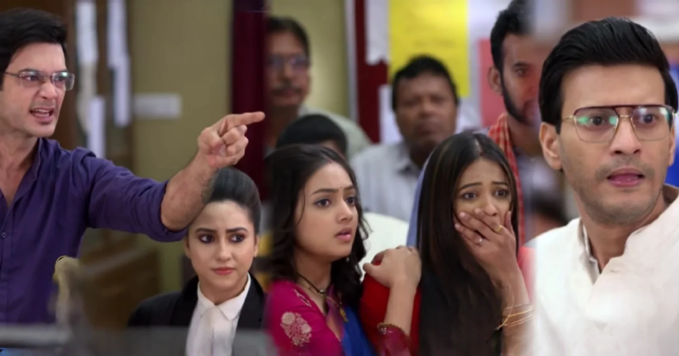 Phulki Zee Bangla Serial, Zee Bangla, Bengali Serial, New Promo, Upcoming Episode, Devyani Mondal, Abhishek Bose, Sudip Sarkar, Rudrarup Sanyal, ফুলকি সিরিয়াল, দেব্যানী মণ্ডল, অভিষেক বসু, সুদীপ সরকার, রুদ্ররূপ সান্যাল, নতুন পর্ব