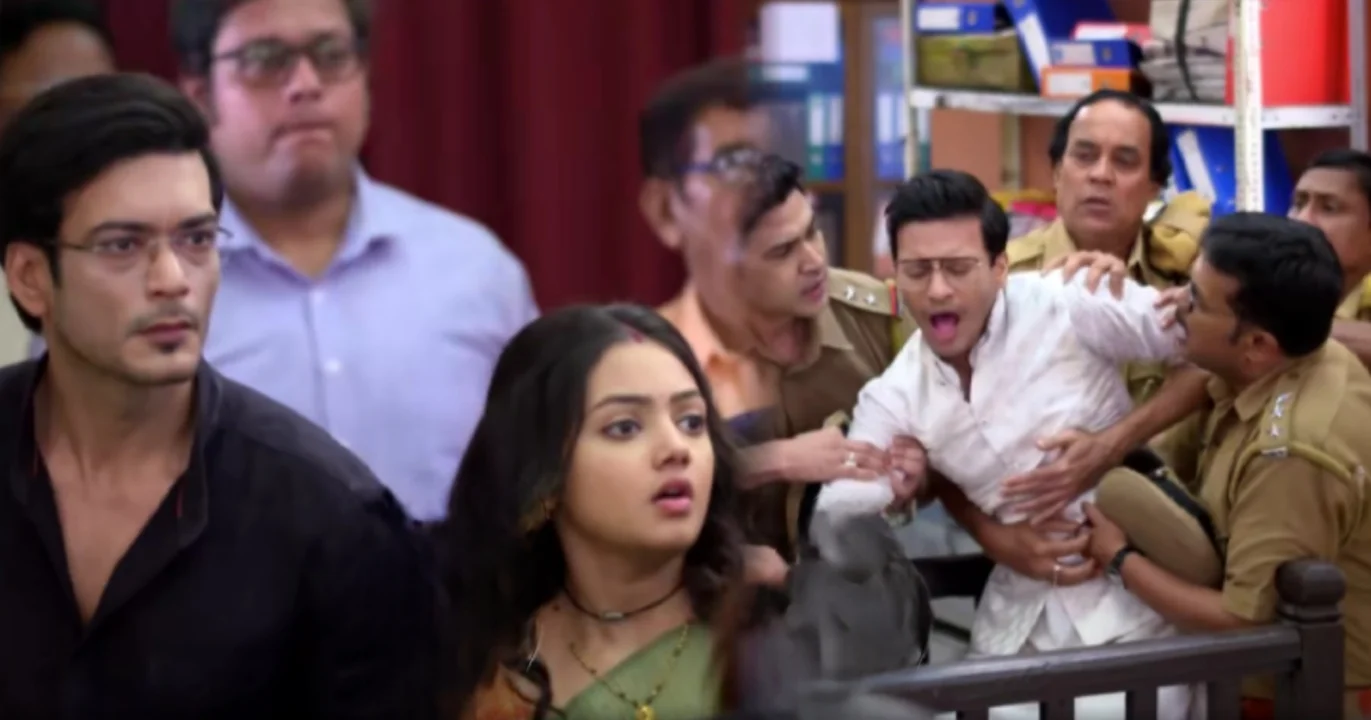 Phulki Zee Bangla Serial, Zee Bangla, Bengali Serial, New promo, Upcoming episode, Devyani Mondal, Abhishek Bose, Sudip Sarkar, Rudrarup Sanyal, ফুলকি সিরিয়াল, দেব্যানী মণ্ডল, অভিষেক বসু, সুদীপ সরকার, রুদ্ররূপ সান্যাল, নতুন পর্ব