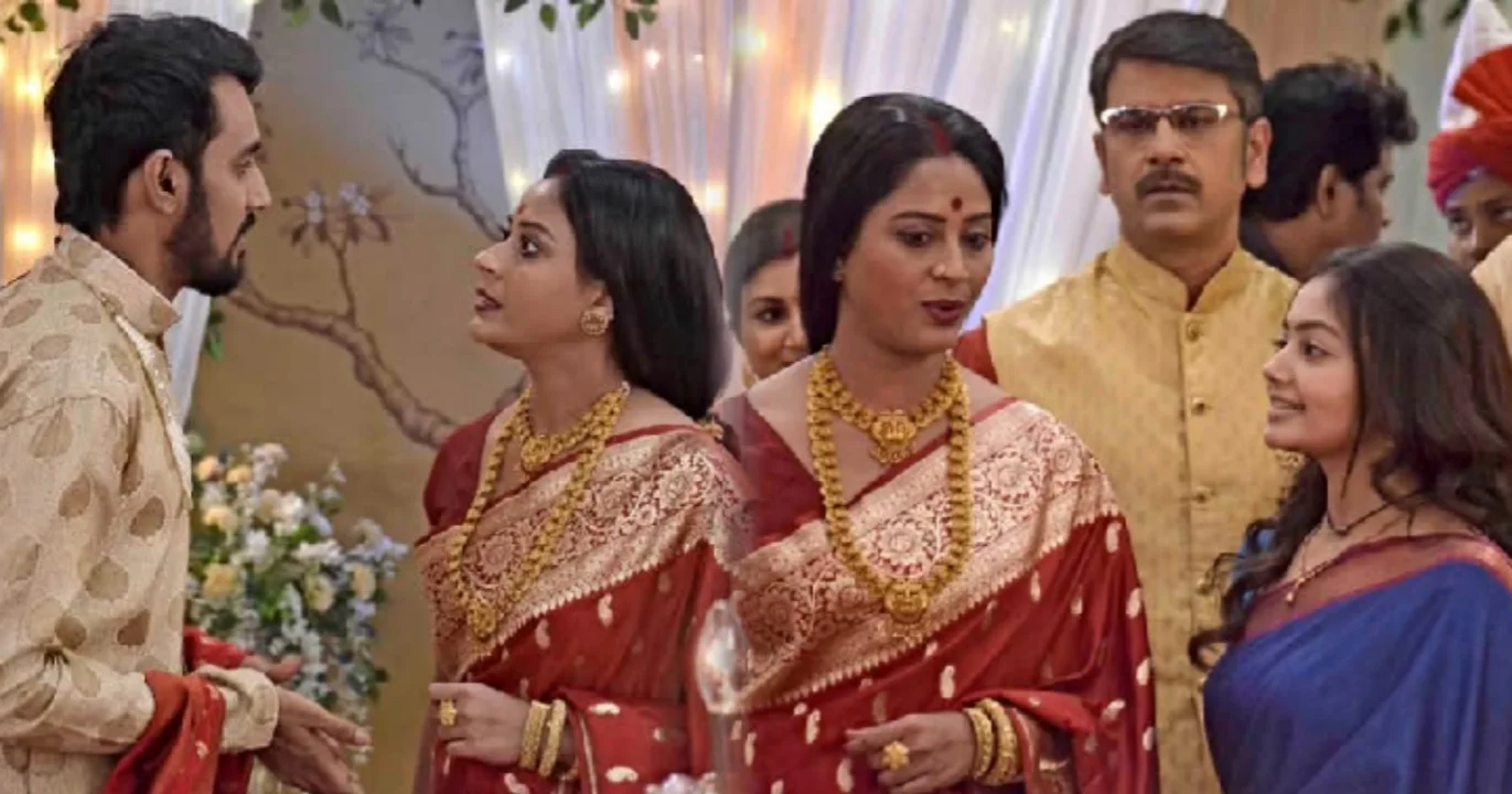 Phulki, Zee Bangla Serial, Zee Bangla, Bengali Serial, New Episode, Upcoming Episode, Devyani Mondal, Abhishek Bose, Sudip Sarkar, Rudrarup Sanyal, ফুলকি, জি বাংলা, বাংলা সিরিয়াল, দিব্যানী মণ্ডল, অভিষেক বসু, সুদীপ সরকার, রুদ্ররূপ সান্যাল, নতুন পর্ব