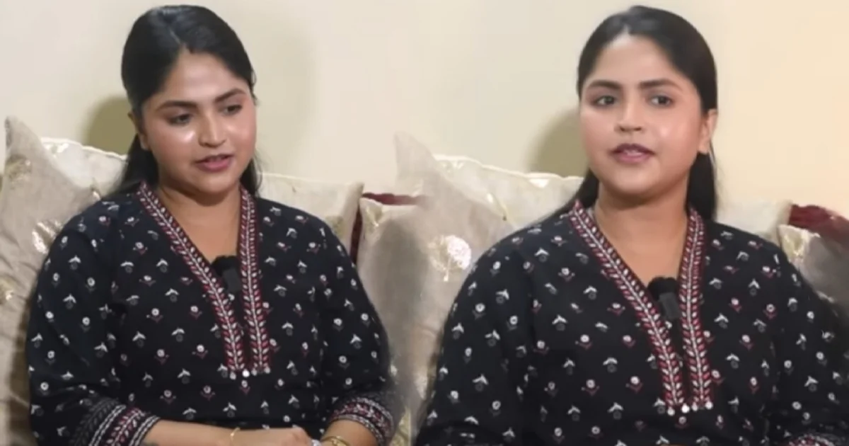 Tollywood singer Debolinaa Nandy, Ahmedabad, social media entertainment, song, incident, টলিউড গায়িকা দেবলীনা নন্দী আমেদাবাদ সোশ্যাল মিডিয়া বিনোদন গান