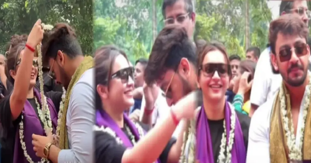 Bonny Sengupta, Koushani Mukherjee, Rath Yatra 2025, ISKCON Kolkata, Bonny Koushani Wedding, Tollywood Love Story, Secret Marriage, Viral Video, Bengali Celebrity Couple, Tollywood, বনি সেনগুপ্ত, কৌশানি মুখোপাধ্যায়, রথযাত্রা ২০২৫, ইসকন রথযাত্রা, বনি কৌশানি বিয়ে, টলিউড প্রেমকাহিনি, গোপন বিয়ে, রথে মালাবদল, বাংলা সেলেব জুটি, টলিউড,