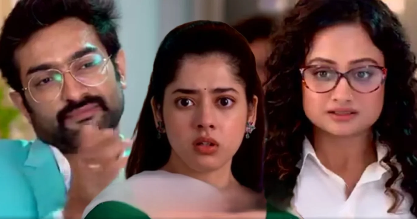 Chirodini Tumi Je Amar, Ditipriya Roy, Jeetu Kamal, Tonni Laha Roy, Avrajit Chakraborty, Arka Jyoti Paul Chaudhury, Zee Bangla, Arya-Aparna, Bengali Serial, Chirodini Tumi Je Amar Today Episode, New Episode, চিরদিনই তুমি যে আমার, দিতিপ্রিয়া রায়, জিতু কামাল, তন্বী লাহা রায়, অভ্রজিৎ চক্রবর্তী, অর্কজ্যোতি পাল চৌধুরী, জি বাংলা, আর্য-অপু, বাংলা সিরিয়াল, চিরদিনই তুমি যে আমার আজকের পর্ব, নতুন পর্ব