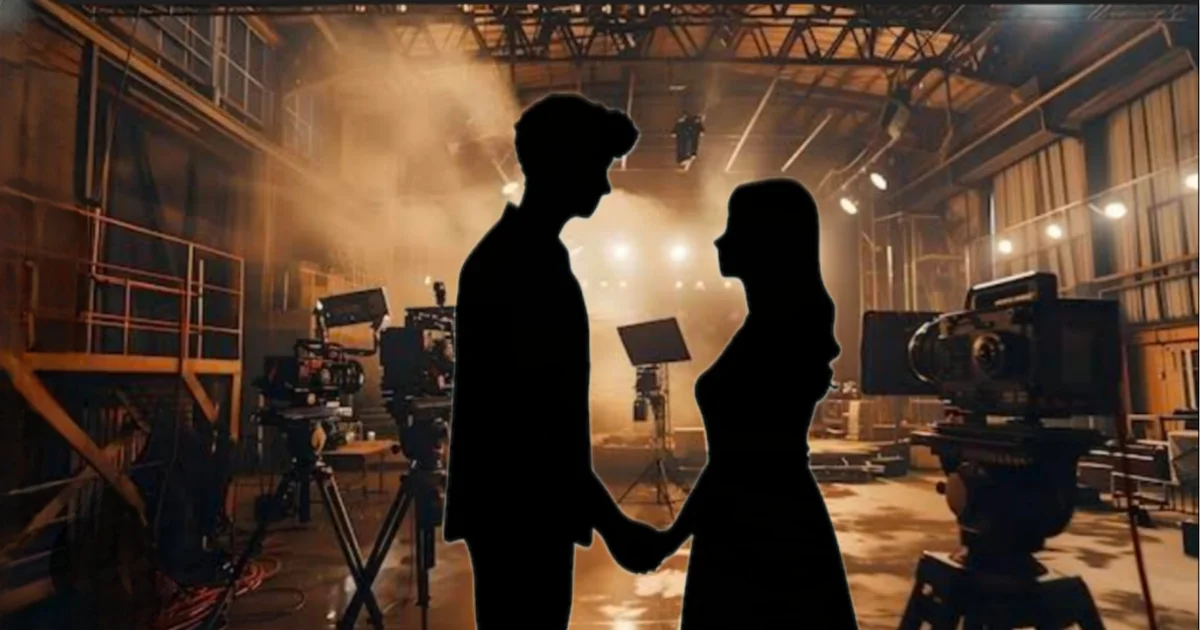 রোম্যান্স, টেলিভিশন, ছোটপর্দা, নায়ক নায়িকা, প্রেমের গুঞ্জন, ধারাবাহিক, শুটিং সেট, বিনোদন খবর, স্টুডিওপাড়া, সেলিব্রিটি সম্পর্ক, romance, television, tv serial, actor actress, love rumor, entertainment news, shooting set, celebrity relationship, bengali serial, studio buzz