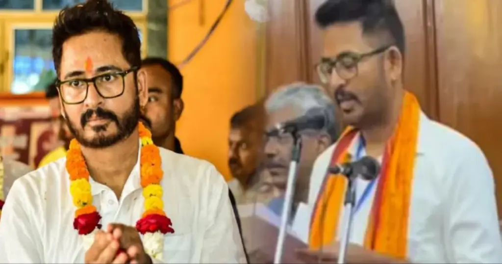 Hiran Chatterjee, Hiran Chatterjee MLA, Shyampur Election, BJP Bengal, Sanskrit Oath, Bengal Assembly, Tollywood Actor, Bengal Politics, Viral Video, Shyampur MLA, হিরণ চট্টোপাধ্যায়, হিরণ বিধায়ক, শ্যামপুর নির্বাচন, বিজেপি বাংলা, সংস্কৃত শপথ, বিধানসভা, টলিউড অভিনেতা, বাংলা রাজনীতি, ভাইরাল ভিডিও, শ্যামপুর বিধায়ক